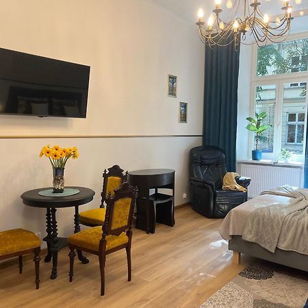 Wawel Crown Apartments Krakow Bagian luar foto